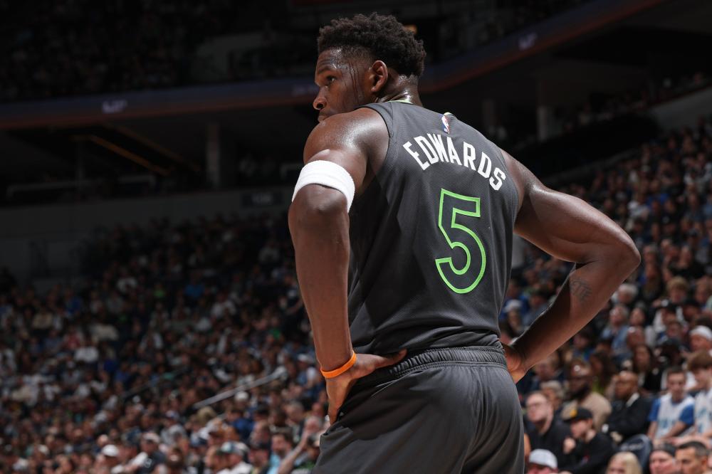 客类英雄的 客类英雄的