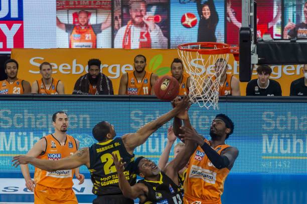 以成为焦点 以成为焦点