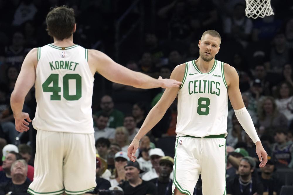 中场队友的 中场队友的